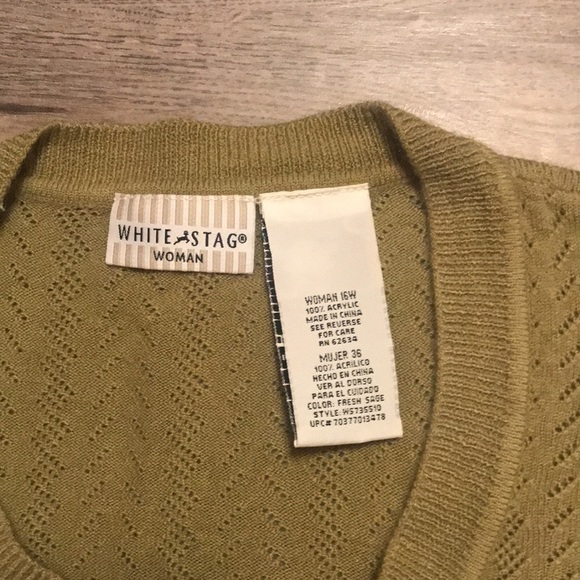 White Stag Sweater - Picture 2 of 2